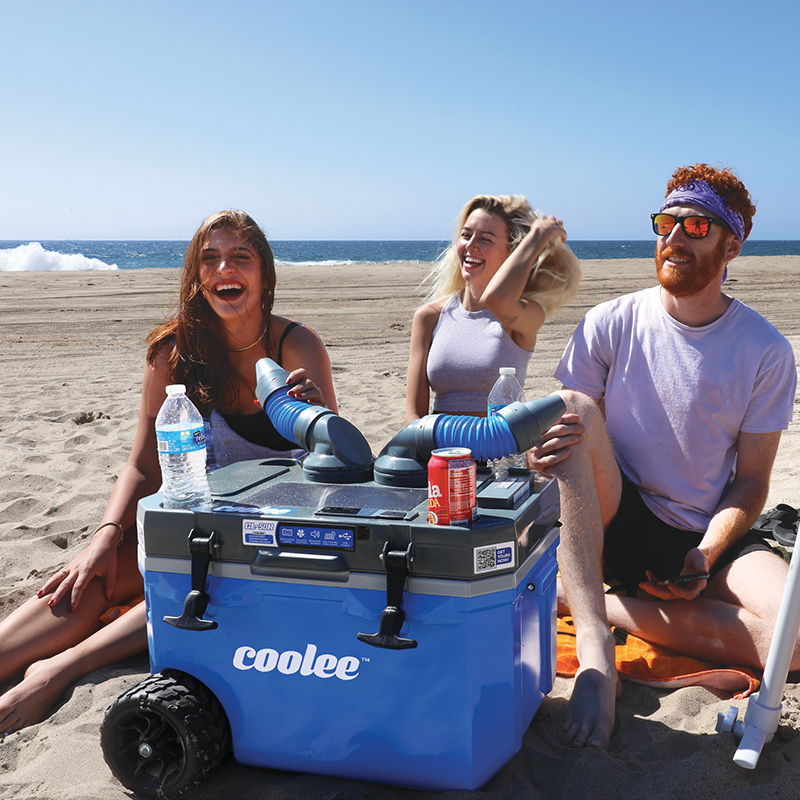 The air accelerator nozzles keep you cool in the hot sun!