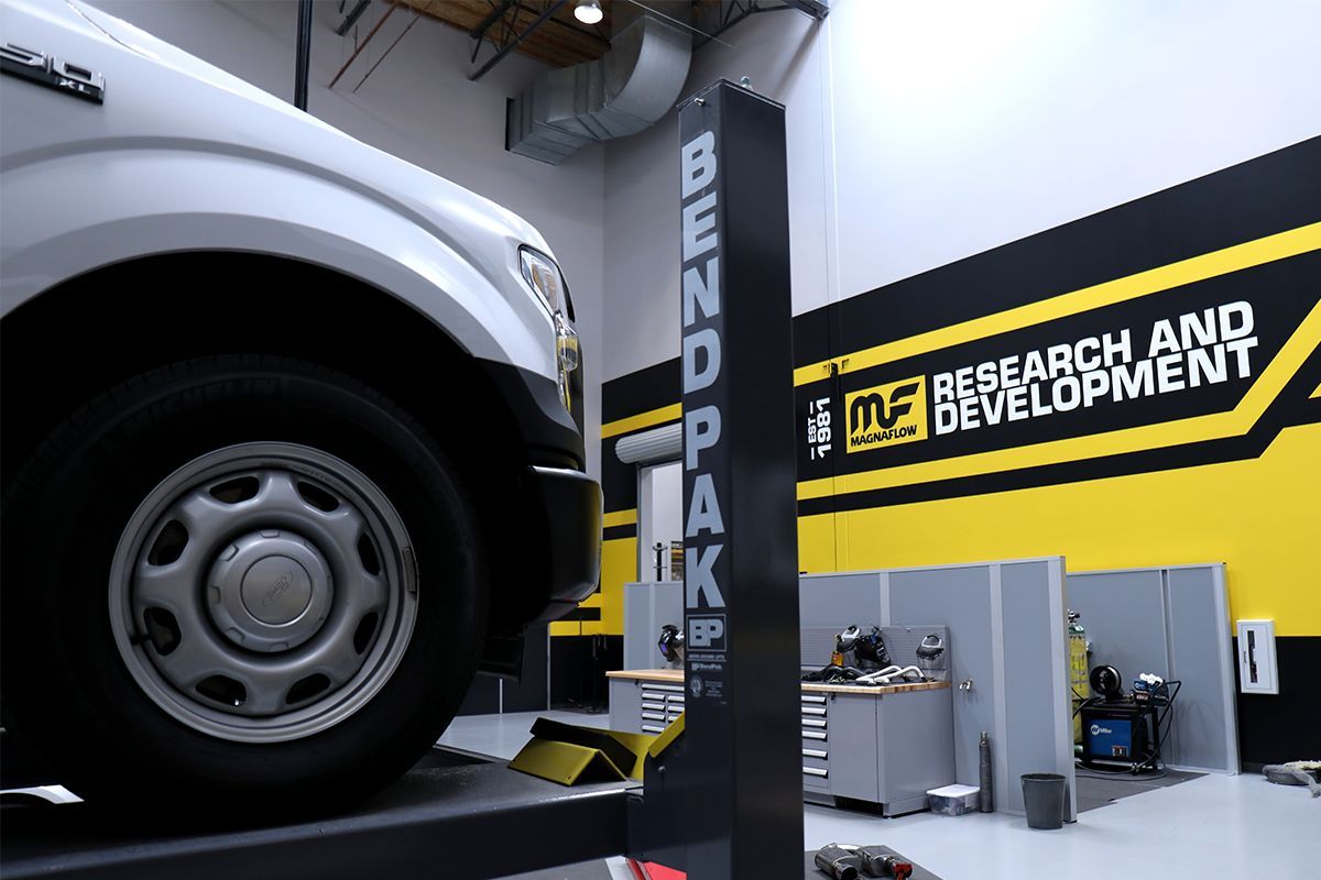 Magnaflow Muffler Tech BendPak Four-Post Lift