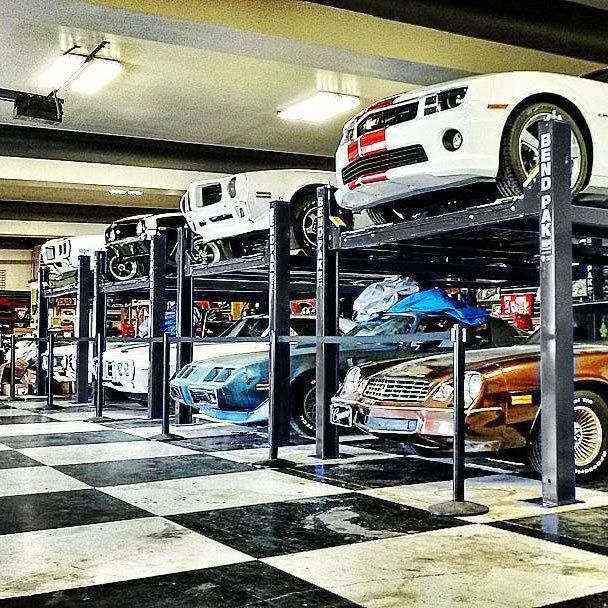 Quality four post lift for sale